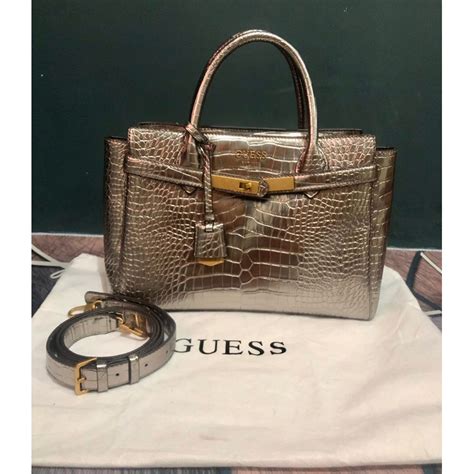 tas guess wanita.